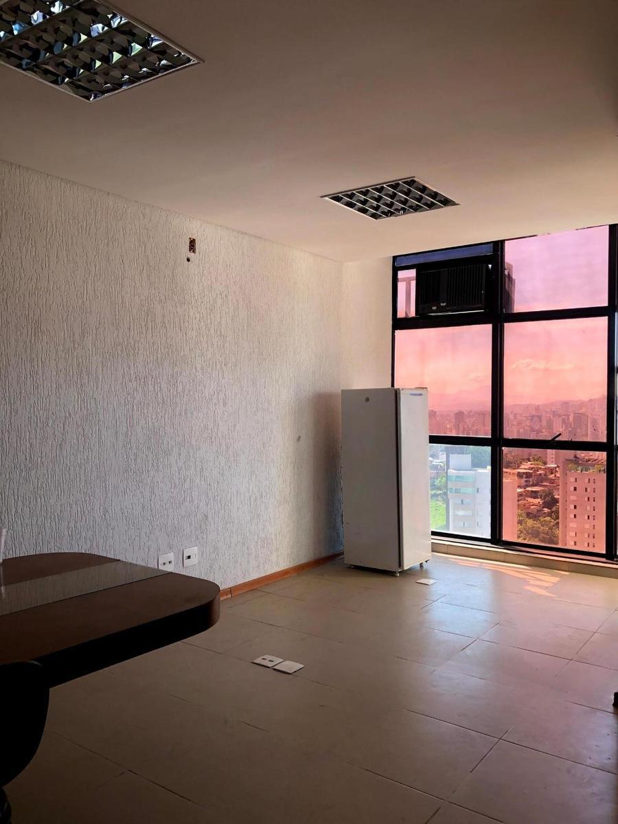 Sala, Luxemburgo, 0 Quarto, 1 Vaga