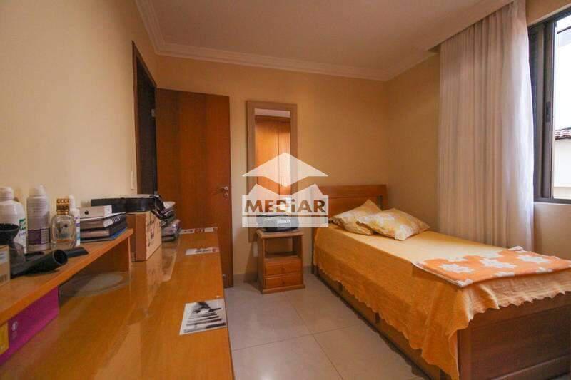 Apartamento, Liberdade, 4 Quartos, 4 Vagas, 1 Suíte