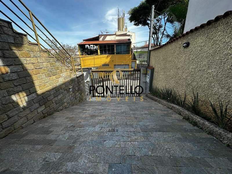 Casa, Nova Granada, 5 Quartos, 6 Vagas, 1 Suíte