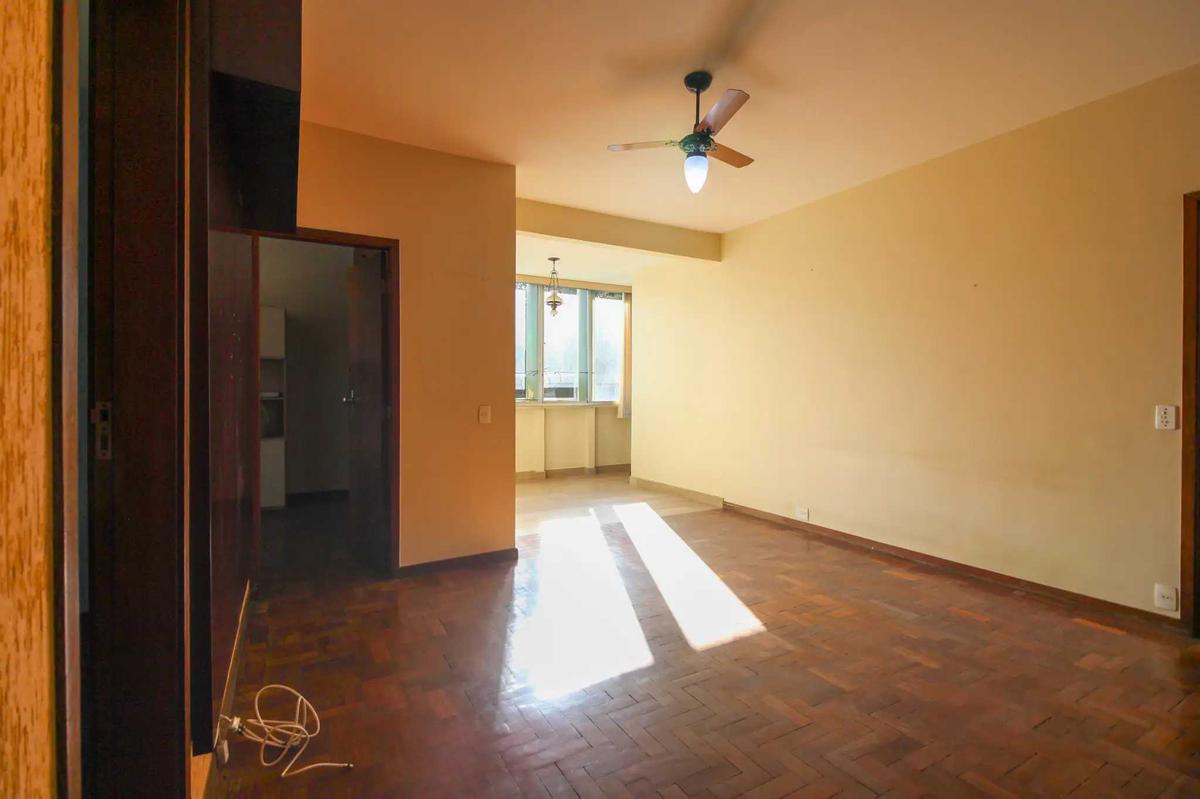 Apartamento, Funcionários, 4 Quartos, 3 Vagas, 1 Suíte