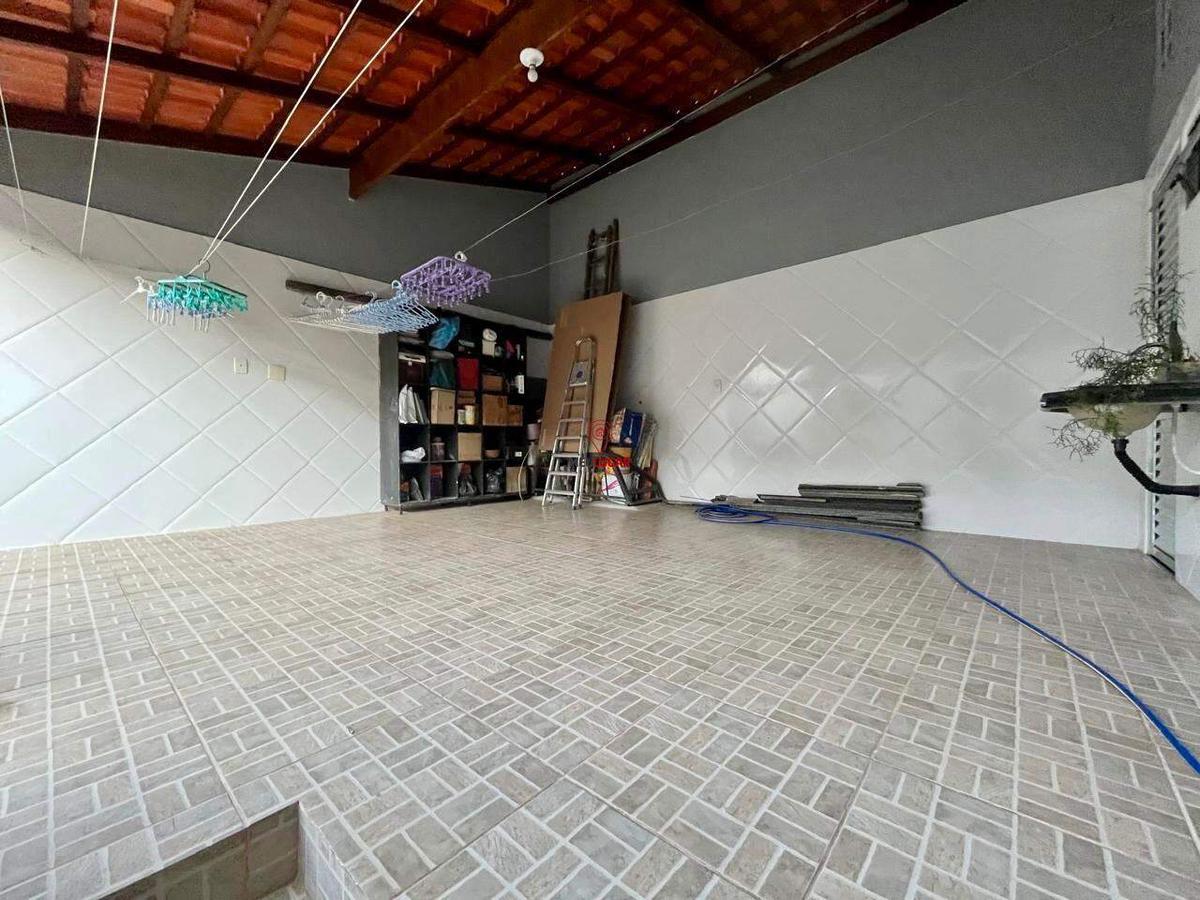 Casa, Teixeira Dias, 3 Quartos, 3 Vagas, 1 Suíte