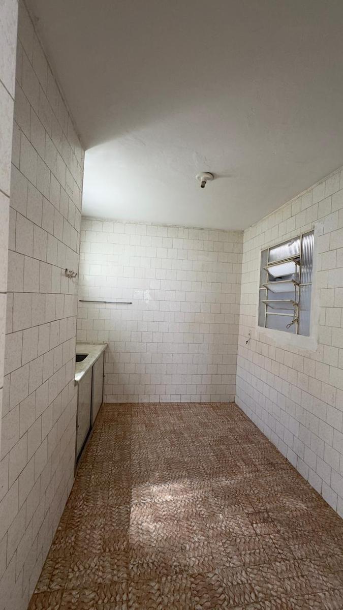 Casa, Fernão Dias, 3 Quartos, 0 Vaga, 1 Suíte