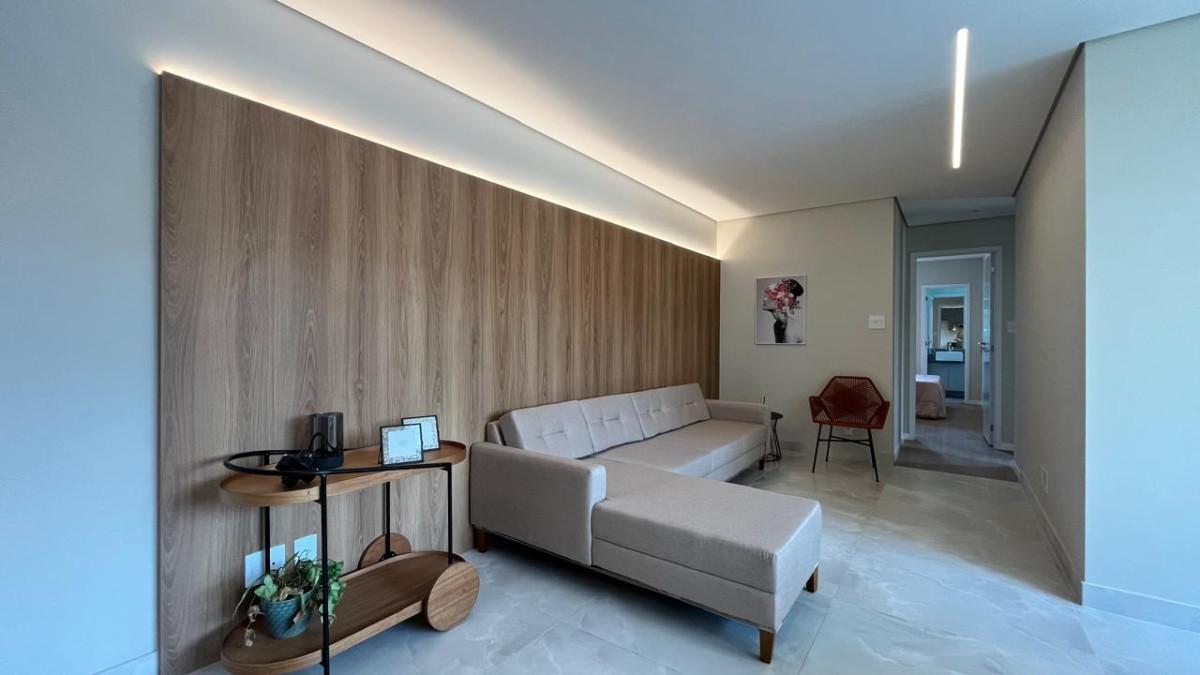 Apartamento, Sagrada Família, 3 Quartos, 2 Vagas, 1 Suíte