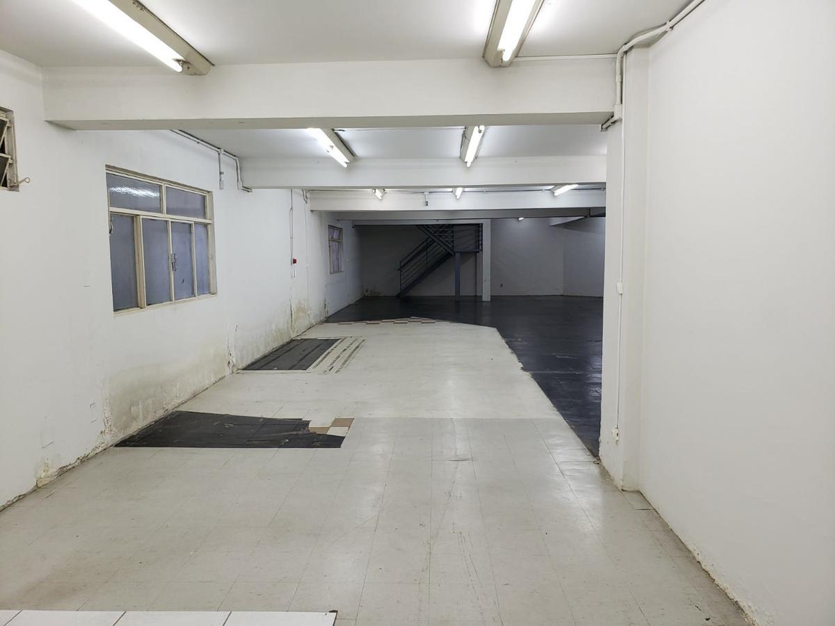 Prédio, Centro, 0 Quarto, 0 Vaga