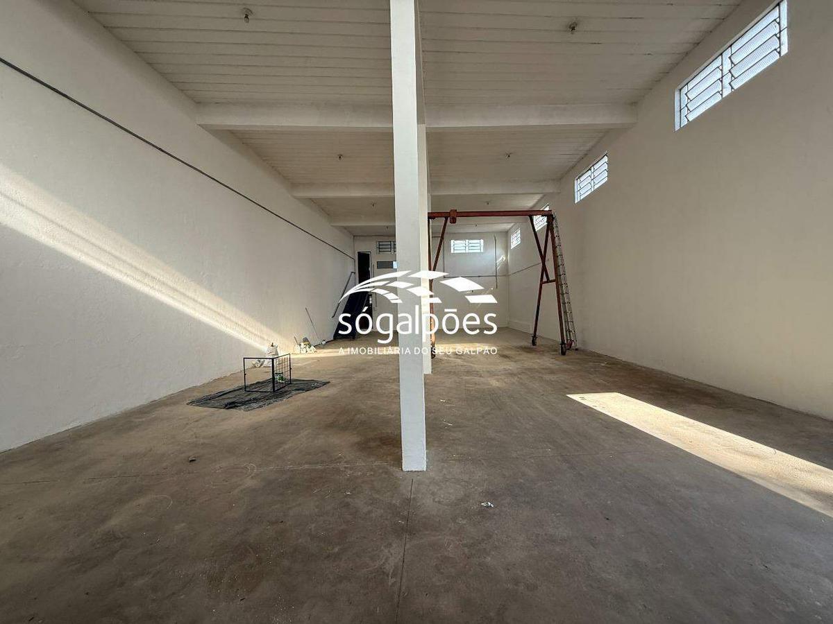 Galpão, Chácaras Reunidas Santa Terezinha, 3 Vagas