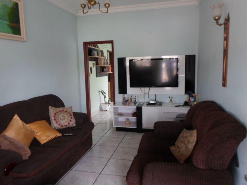 Casa, Cachoeirinha, 3 Quartos, 3 Vagas, 1 Suíte