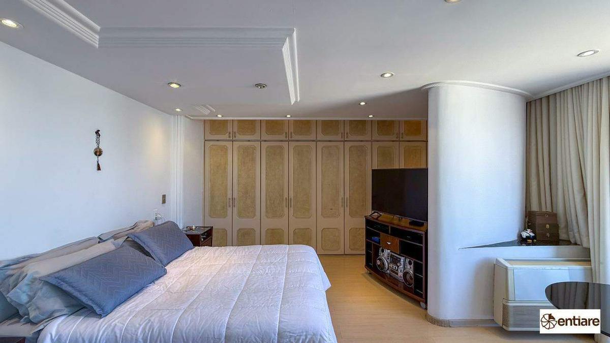 Casa, Santa Lúcia, 5 Quartos, 4 Vagas, 2 Suítes