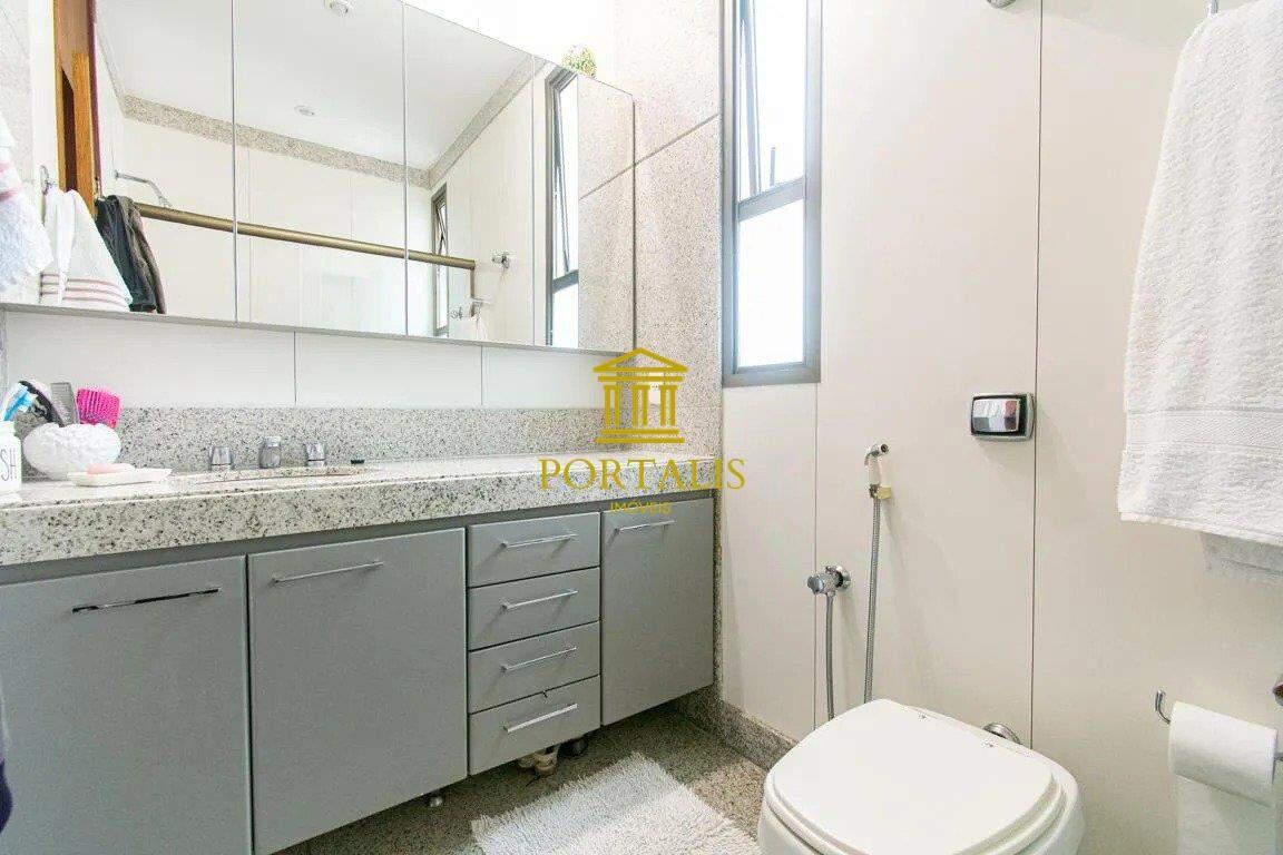 Apartamento, Serra, 4 Quartos, 3 Vagas, 2 Suítes