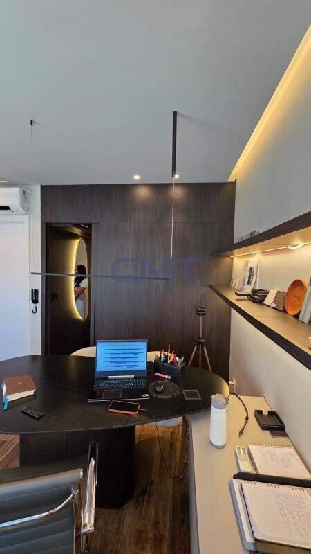 Sala, Funcionários, 0 Quarto, 1 Vaga