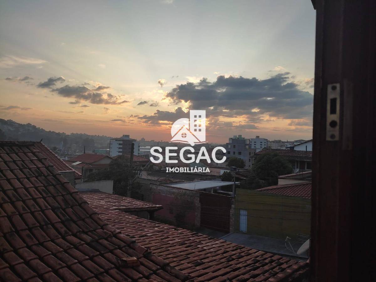 Casa, Arvoredo, 4 Quartos, 5 Vagas, 1 Suíte