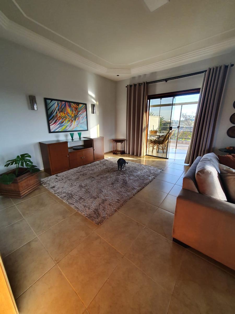 Casa, Parque São José, 3 Quartos, 6 Vagas, 1 Suíte
