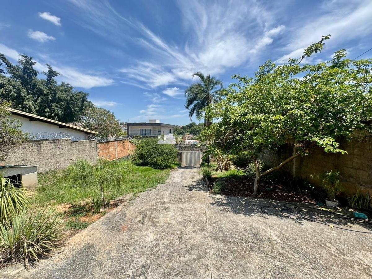 Casa, Céu Azul, 3 Quartos, 0 Vaga