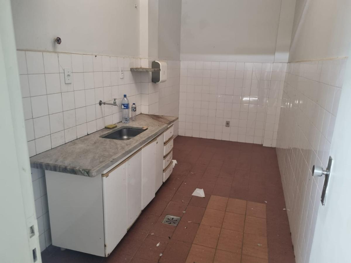 Andar, Centro, 0 Quarto, 0 Vaga