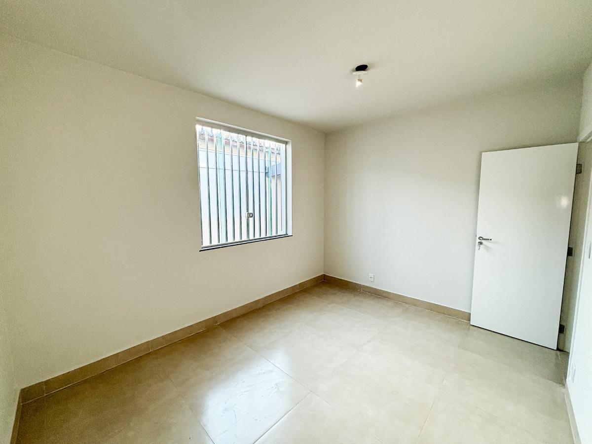 Casa, Serrano, 3 Quartos, 2 Vagas, 1 Suíte