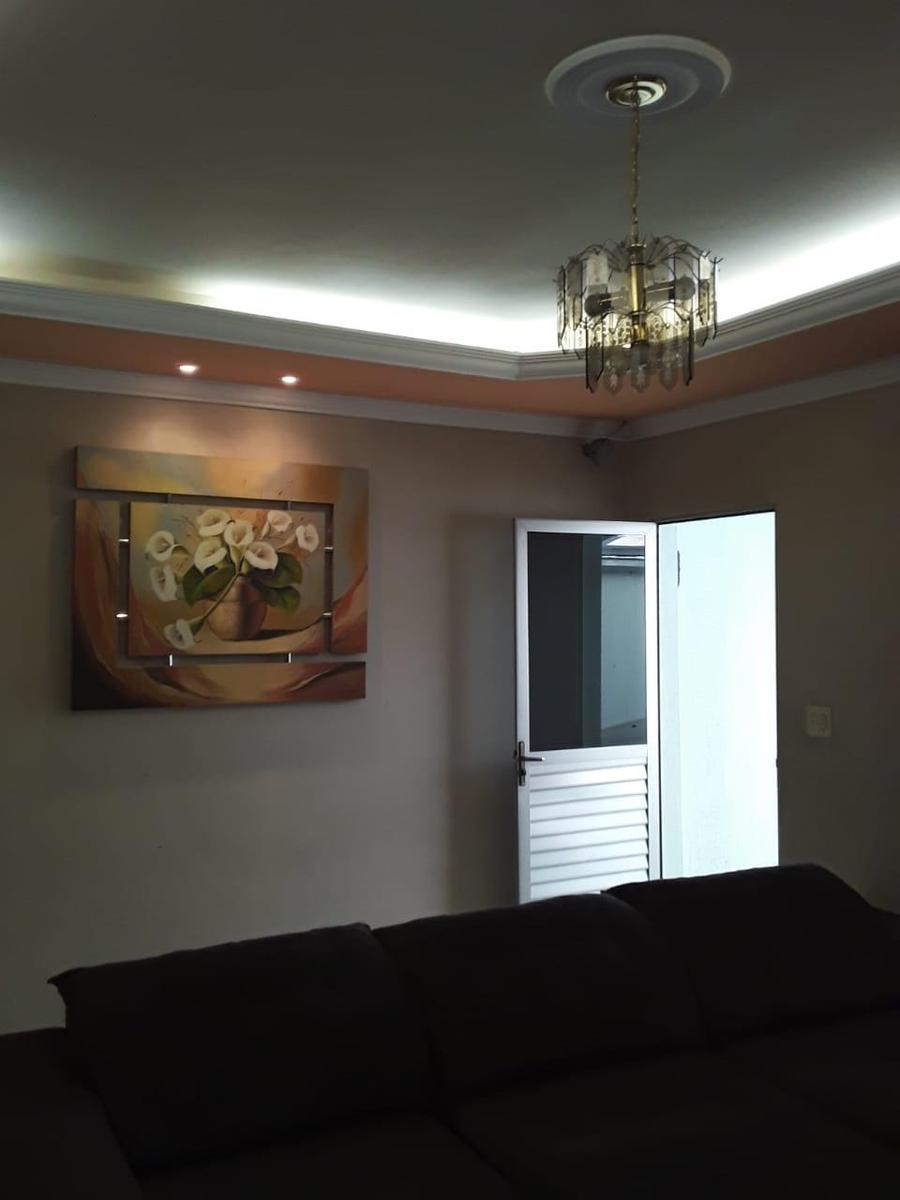 Casa, Santa Cruz Industrial, 3 Quartos, 2 Vagas, 1 Suíte