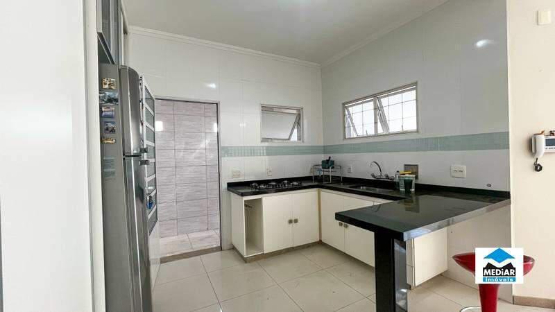Casa, Sagrada Família, 4 Quartos, 3 Vagas, 1 Suíte