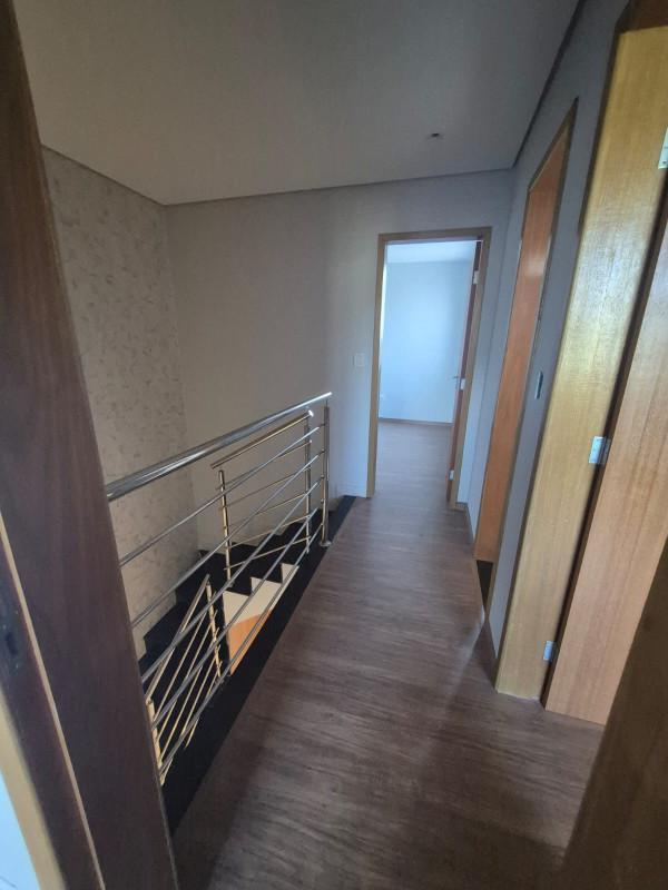 Casa, Cardoso (barreiro), 3 Quartos, 2 Vagas, 1 Suíte