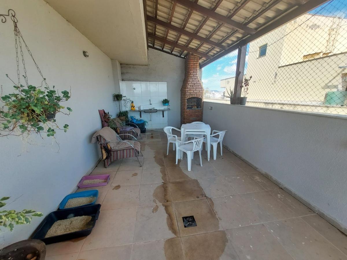Cobertura, Santa Terezinha, 4 Quartos, 1 Vaga, 2 Suítes