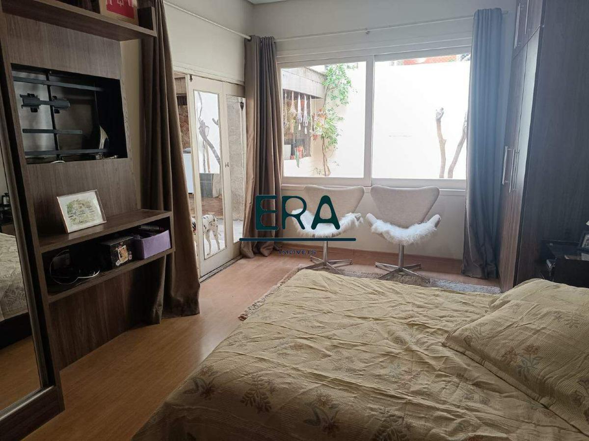 Casa, Jardim América, 3 Quartos, 4 Vagas, 2 Suítes