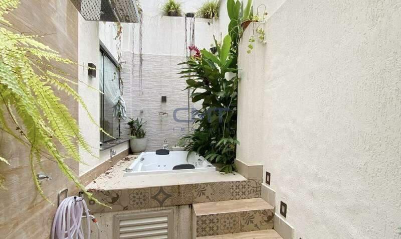 Casa, Lourdes, 3 Quartos, 0 Vaga, 1 Suíte