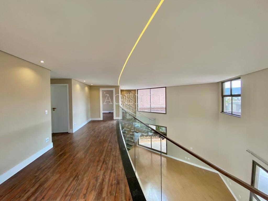 Casa, Alphaville - Lagoa dos Ingleses, 5 Quartos, 0 Vaga, 1 Suíte