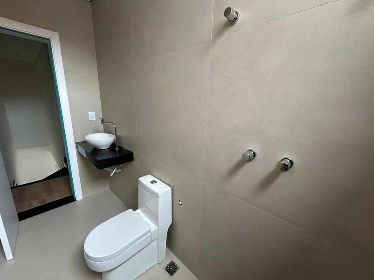 Casa, Fonte Grande, 3 Quartos, 2 Vagas, 1 Suíte