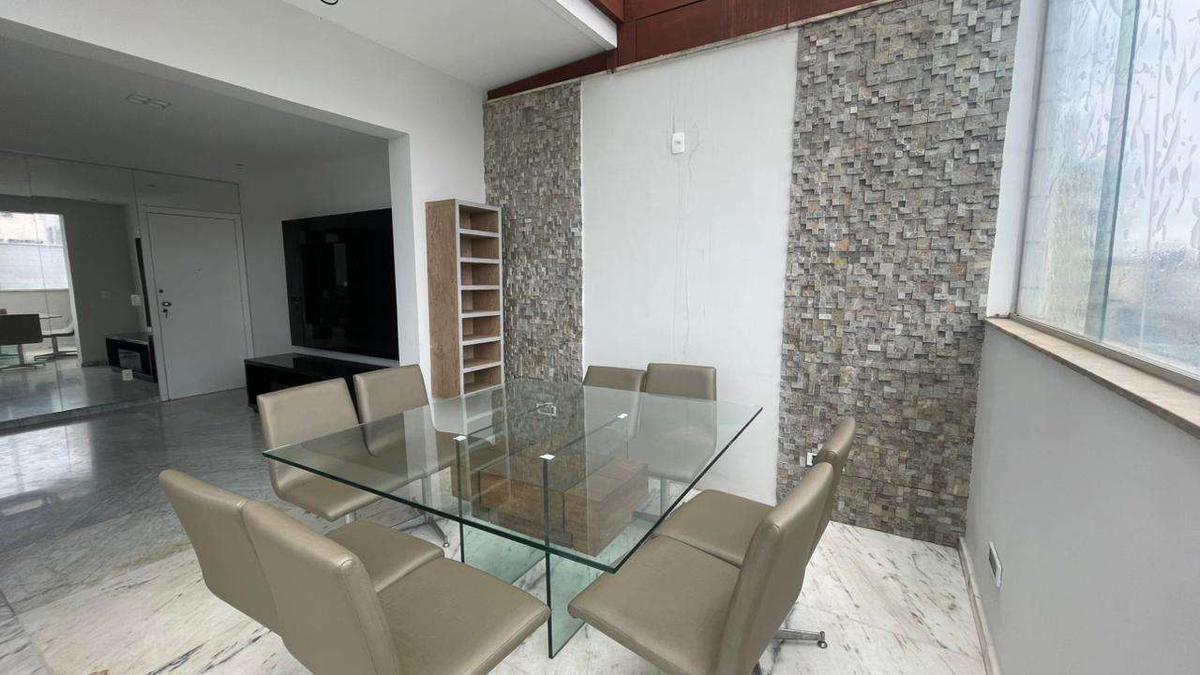 Cobertura, Funcionários, 3 Quartos, 2 Vagas, 1 Suíte
