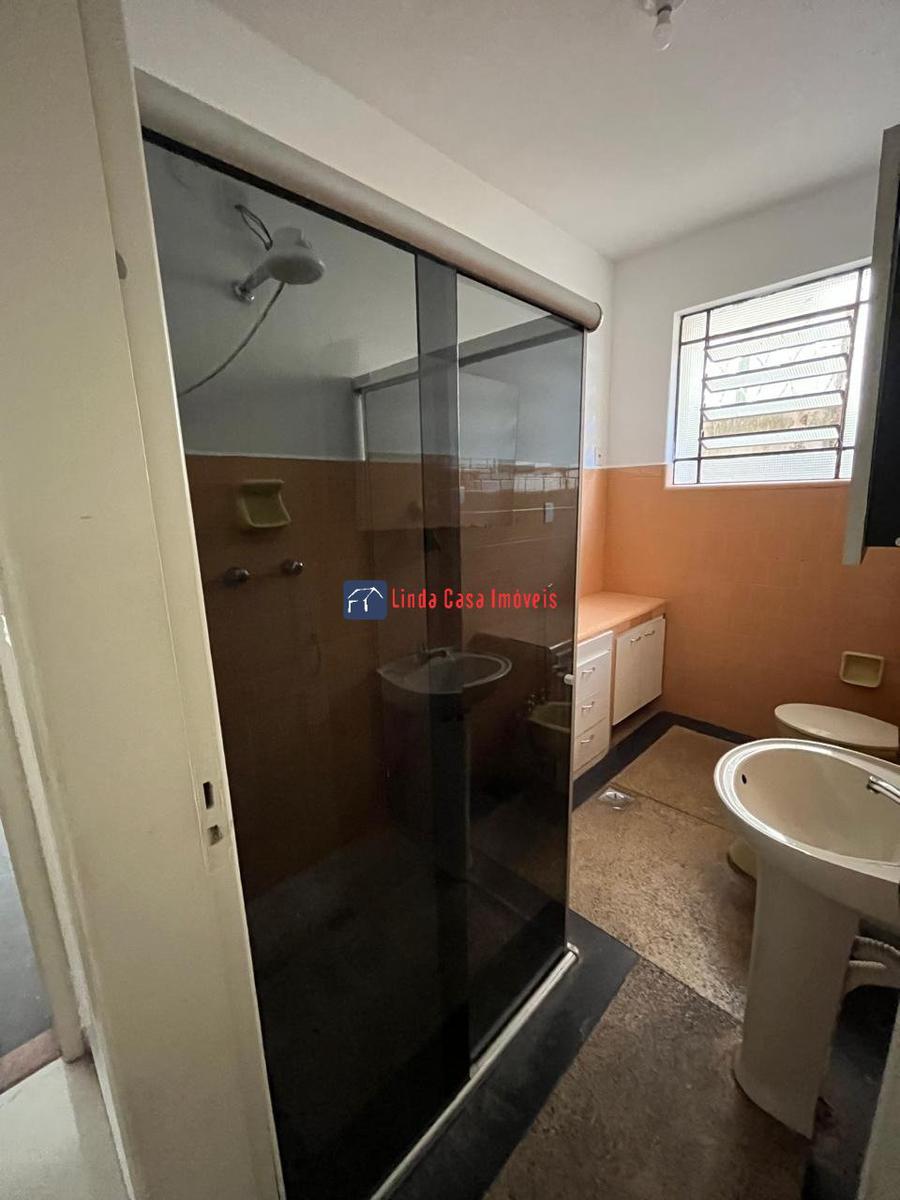 Casa Comercial, Carlos Prates, 4 Quartos, 2 Vagas, 1 Suíte