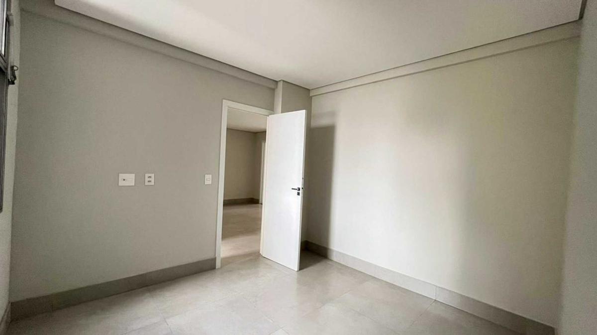 Apartamento, Centro, 2 Quartos, 0 Vaga, 1 Suíte