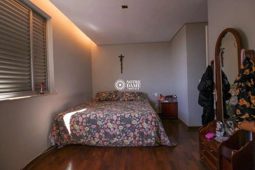 Apartamento, Funcionários, 3 Quartos, 1 Vaga, 1 Suíte