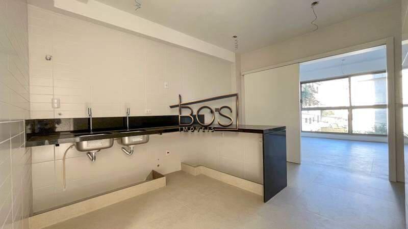 Apartamento, Cruzeiro, 4 Quartos, 4 Vagas, 2 Suítes