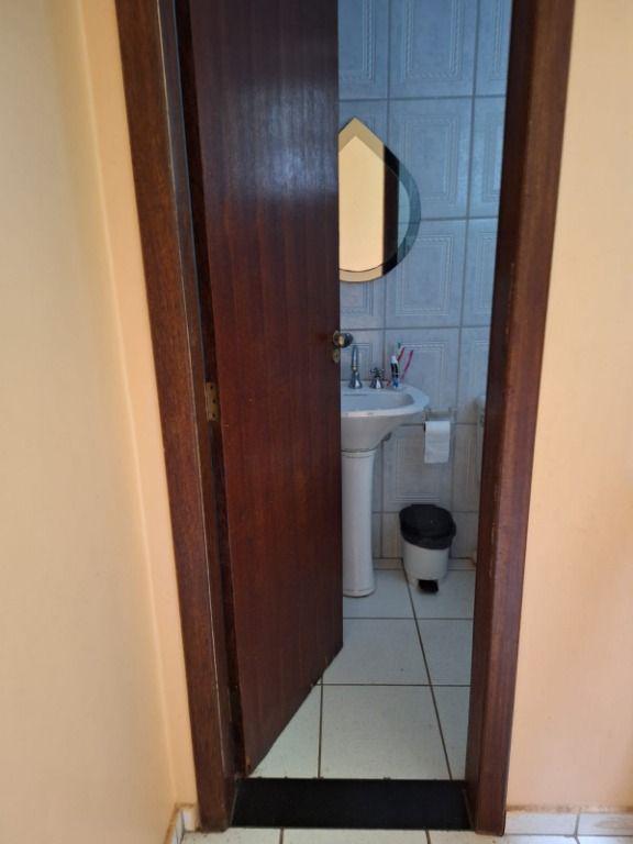 Casa, Siderúrgica, 3 Quartos, 0 Vaga