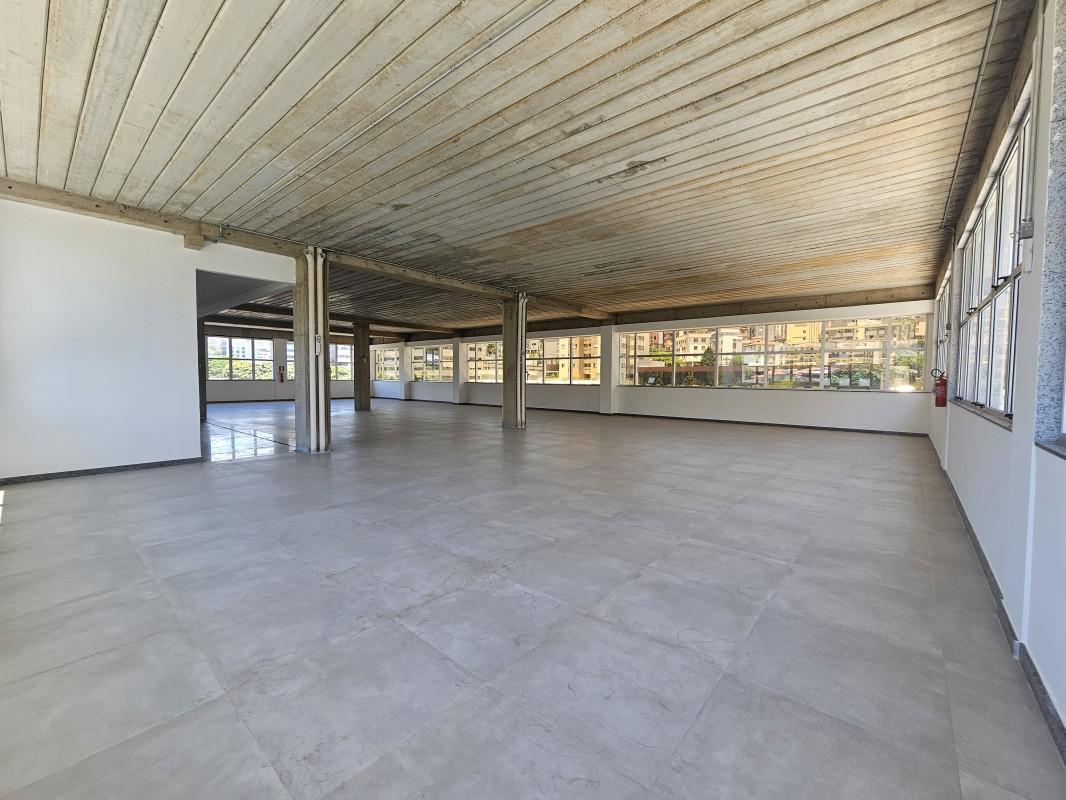 Andar, Estoril, 1 Quarto, 5 Vagas