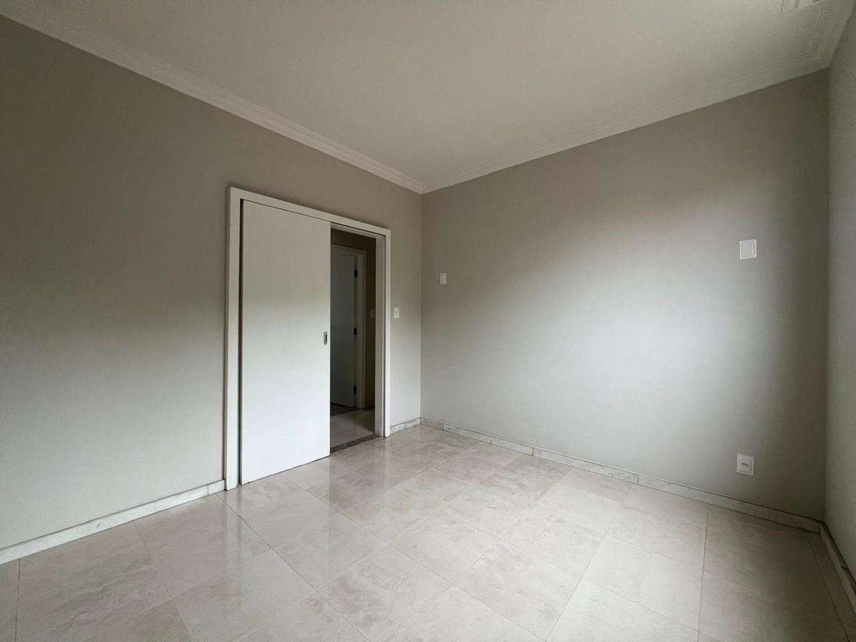 Apartamento, Itapoã, 4 Quartos, 2 Vagas, 1 Suíte
