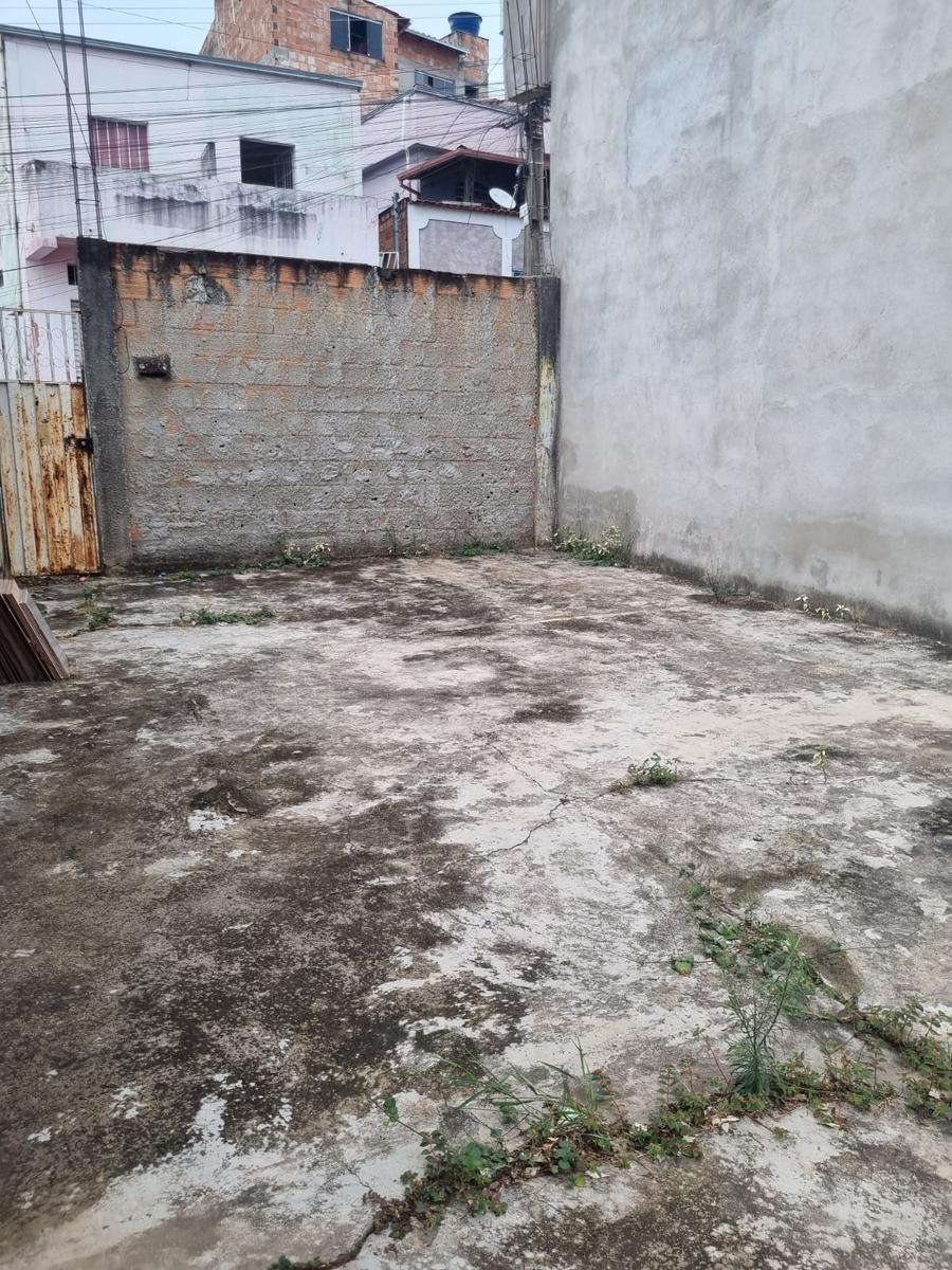 Casa, Funcionários, 2 Quartos, 2 Vagas