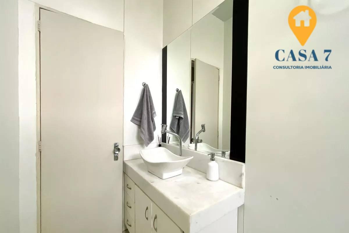 Apartamento, Centro, 2 Quartos, 0 Vaga