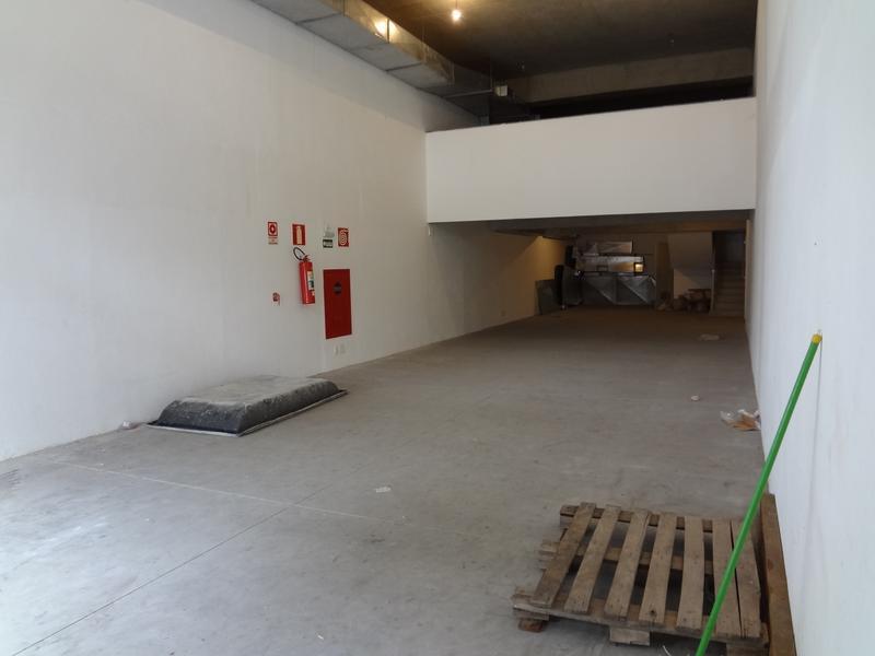 Loja, Carlos Prates, 2 Vagas