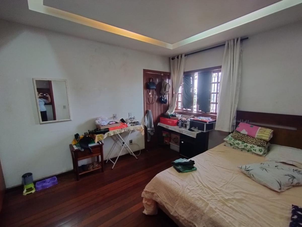 Casa, Fernão Dias, 3 Quartos, 6 Vagas, 1 Suíte