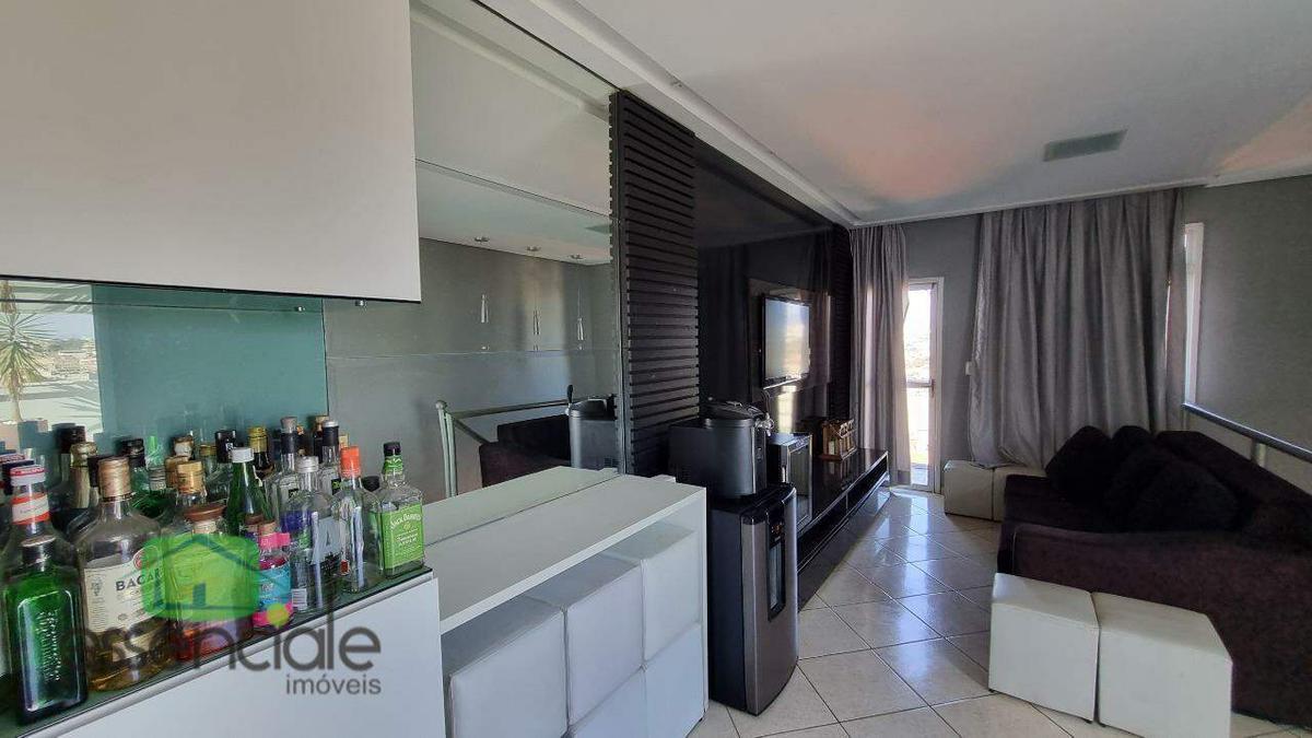 Cobertura, Santa Cruz Industrial, 3 Quartos, 2 Vagas, 1 Suíte