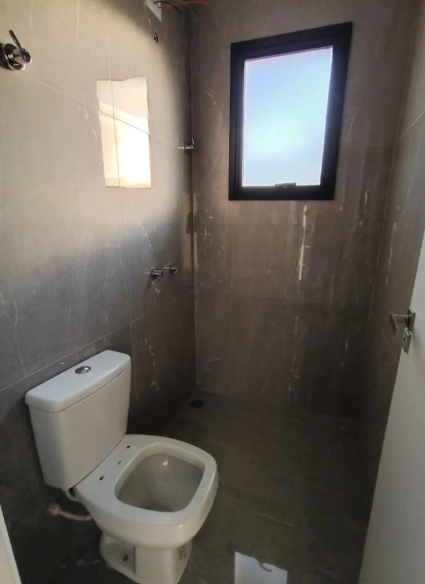 Casa, Planalto, 3 Quartos, 3 Vagas, 1 Suíte