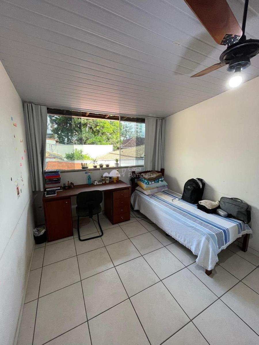 Casa, Jaraguá, 8 Quartos, 4 Vagas, 2 Suítes