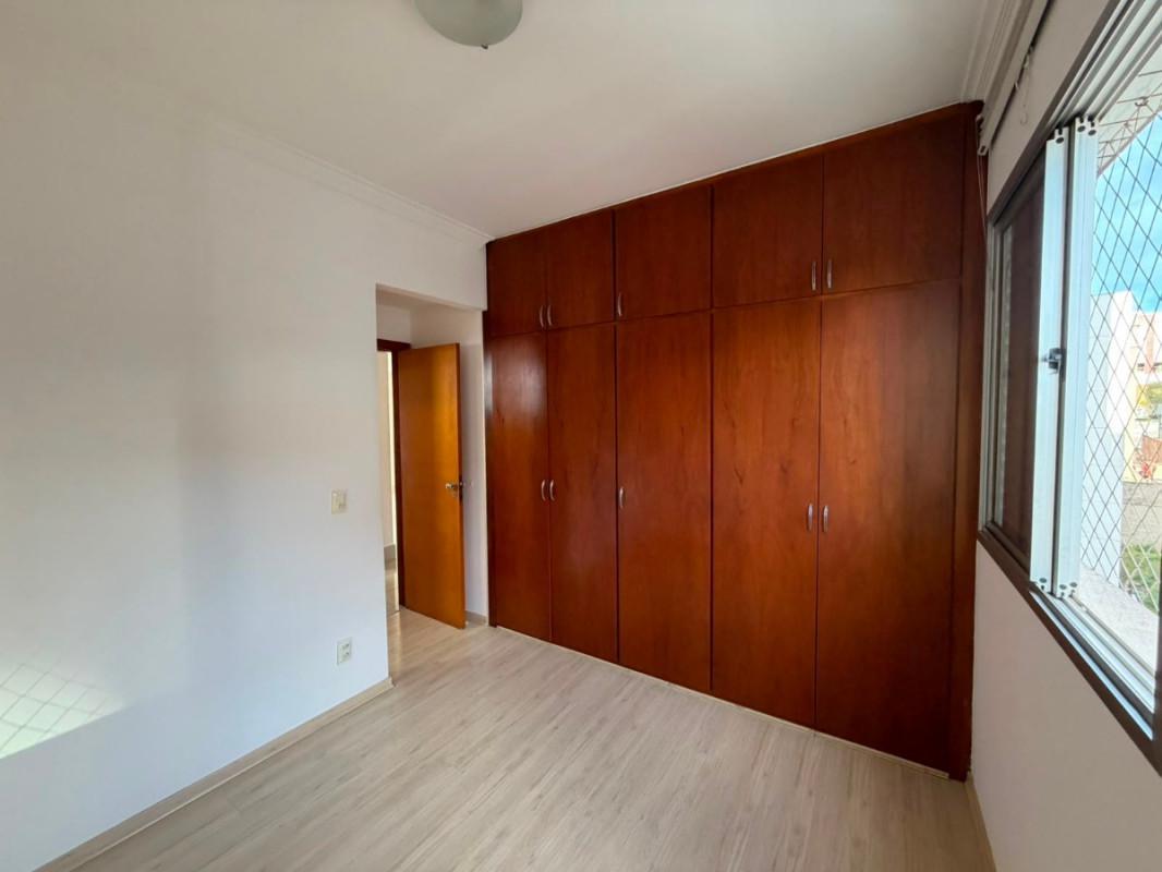 Apartamento, Estoril, 3 Quartos, 1 Vaga, 1 Suíte