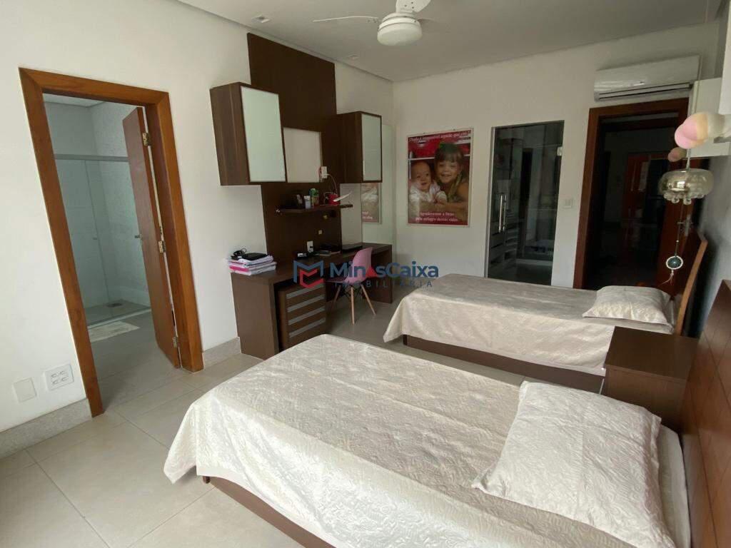 Apartamento, Funcionários, 3 Quartos, 3 Vagas, 2 Suítes