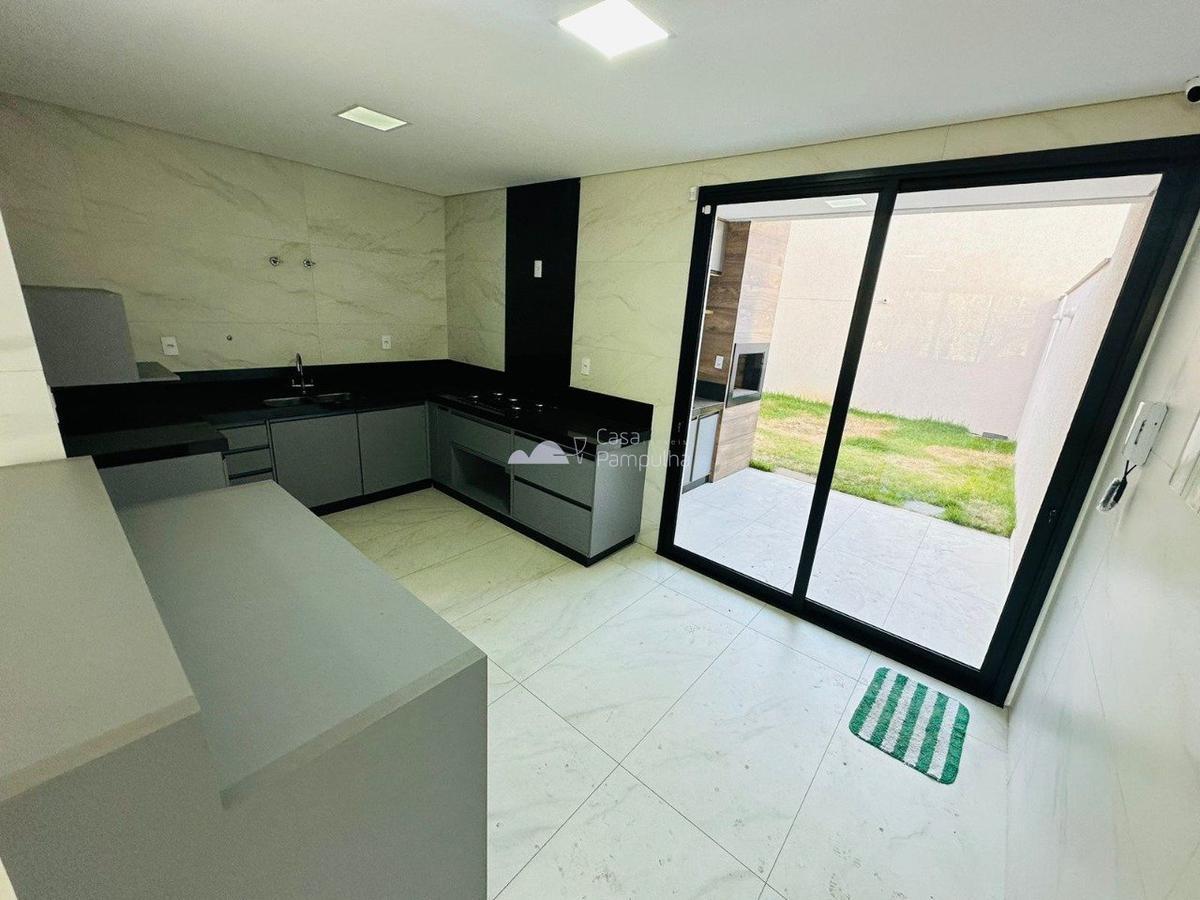 Casa, Itapoã, 3 Quartos, 4 Vagas, 1 Suíte