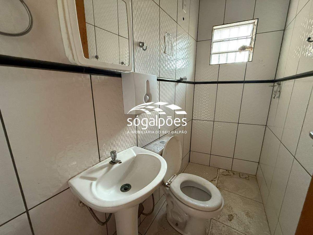 Galpão, Chácaras Reunidas Santa Terezinha, 3 Vagas