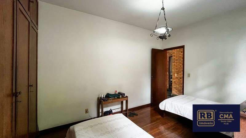 Casa, Luxemburgo, 4 Quartos, 4 Vagas, 1 Suíte