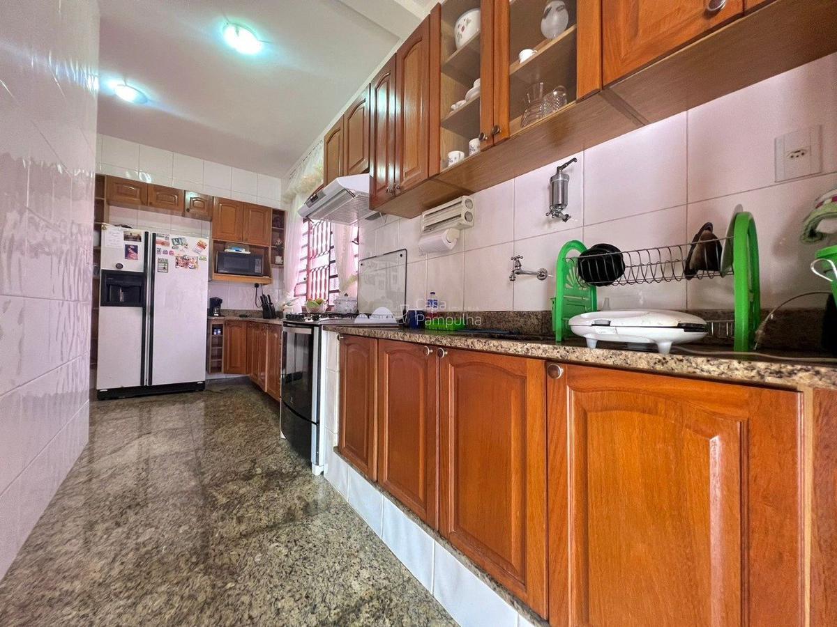 Casa, Jardim Leblon, 3 Quartos, 3 Vagas, 1 Suíte