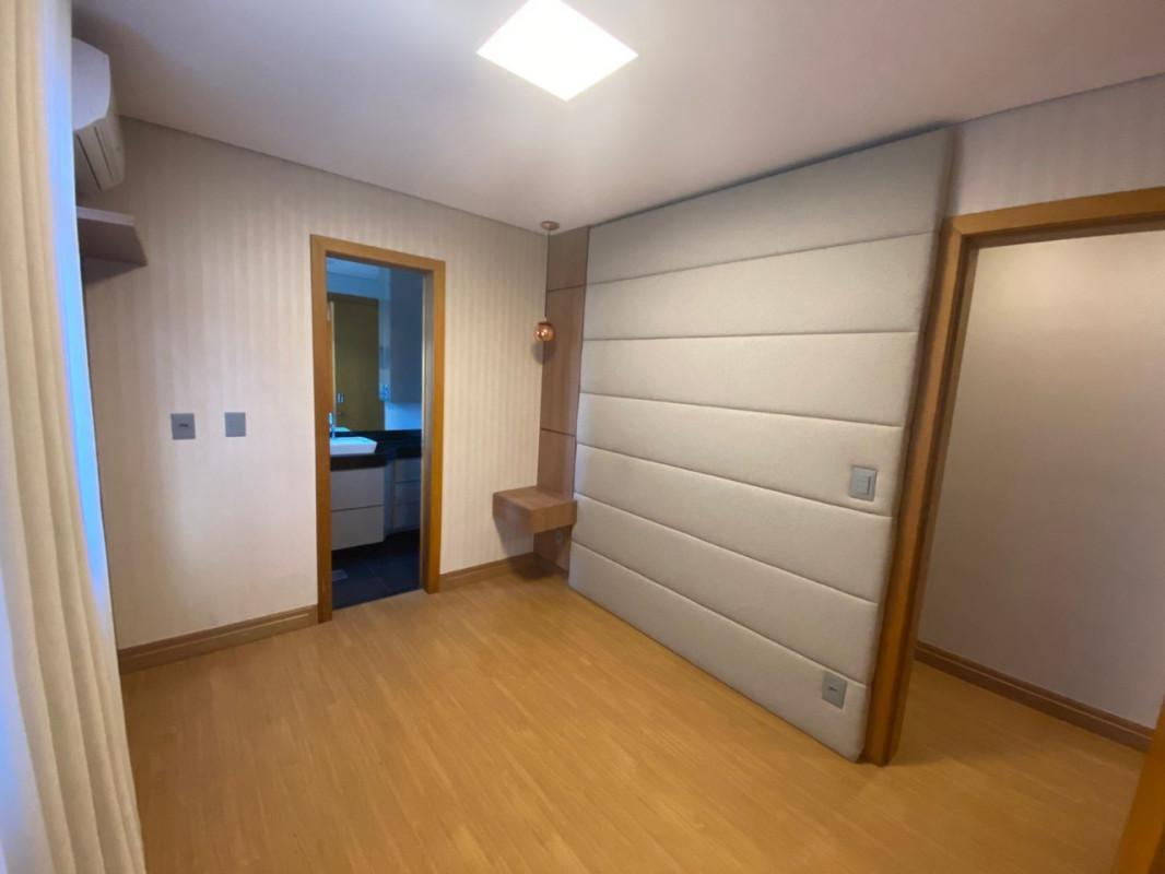 Apartamento, Sagrada Família, 3 Quartos, 2 Vagas, 1 Suíte