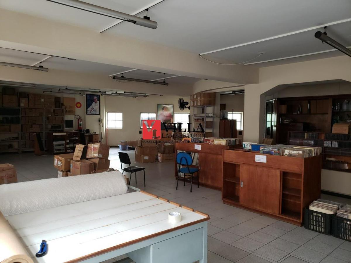 Prédio, Centro, 0 Quarto, 0 Vaga