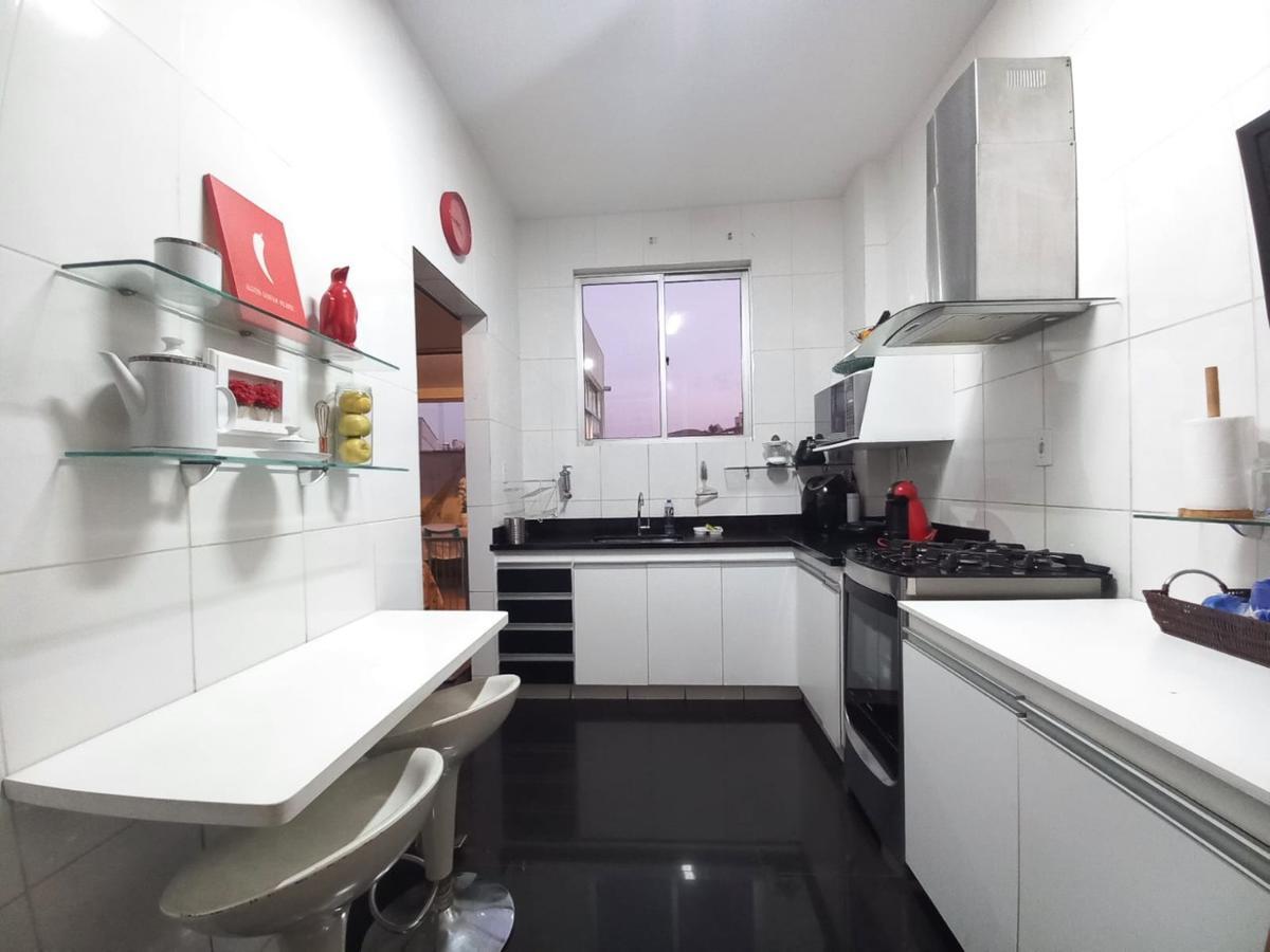 Cobertura, Estoril, 3 Quartos, 4 Vagas, 1 Suíte